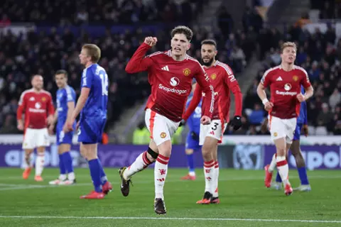 مانشستر يونايتد يسعى لضم لاعب من الدوري الألماني